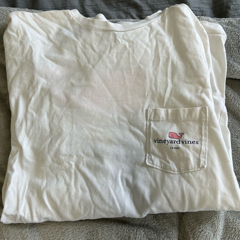 Vineyard vines T-shirt